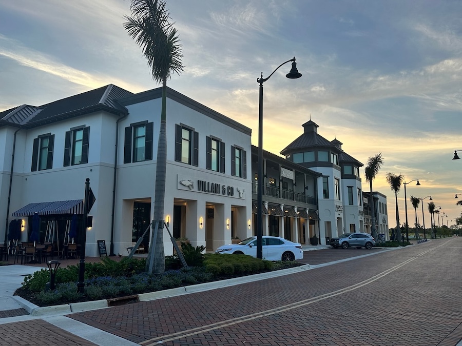 downtown wellen park retailers and restaurants