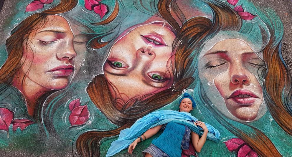 calk artist at chalk festival in sarasota fl