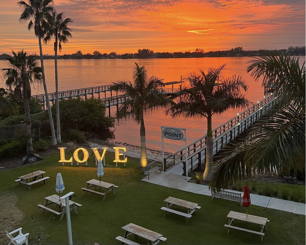 evie's on thebay sunset