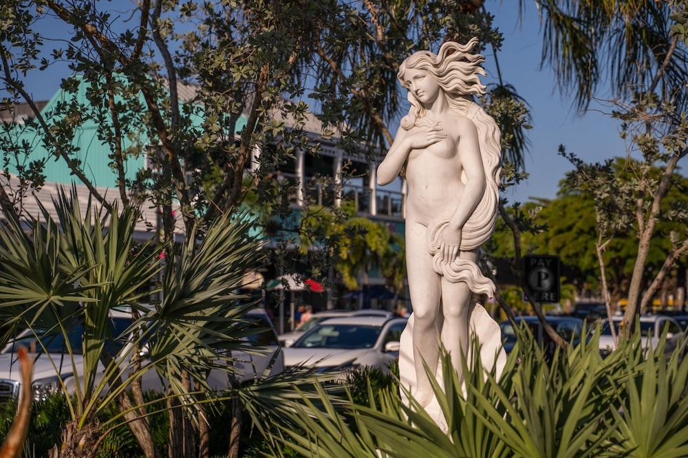 st armands statue on lido key