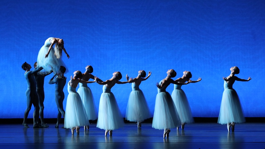 ballet dancers on stage in sarasota fl